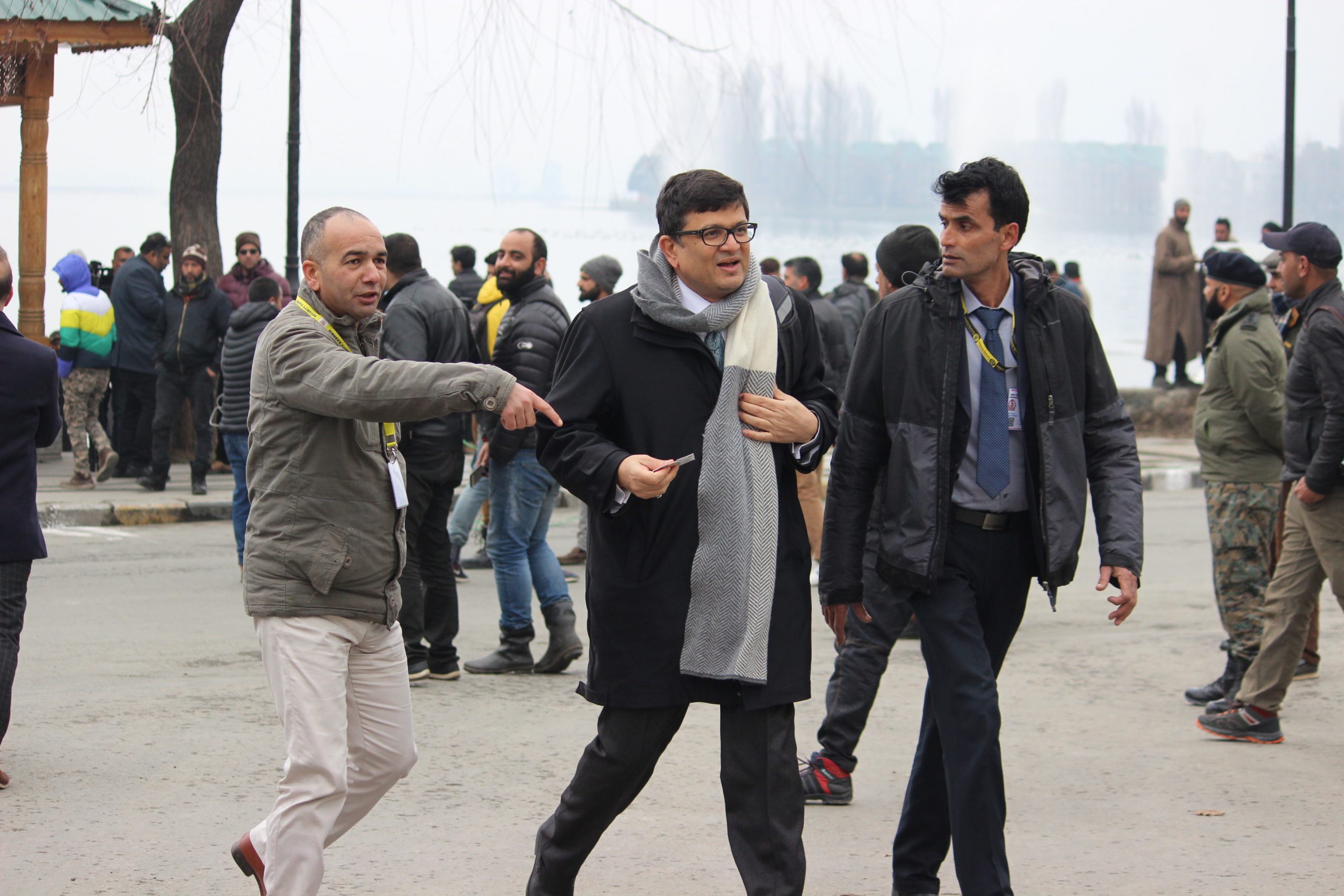 Envoys In Kashmir Take Boat Ride On Dal Lake, Meet With Entrepreneurs